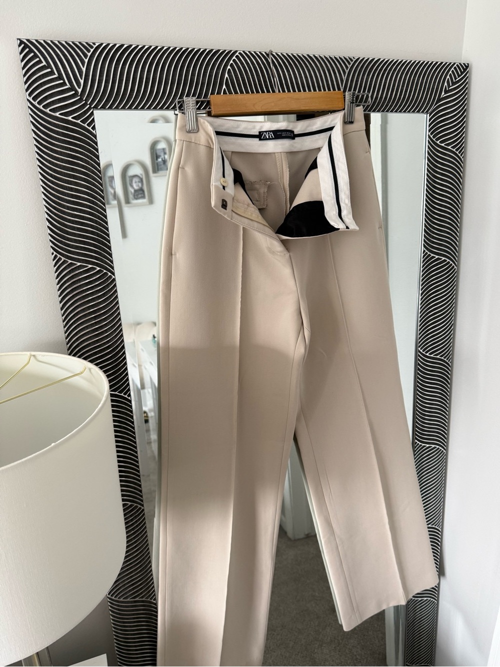Zara Wide-Leg Trousers in Light Beige - Picture 3 of 4